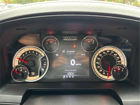 Used 2014 RAM 1500 R/T w/ Convenience Group image 22