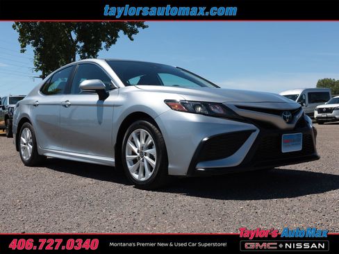 Used 2023 Toyota Camry SE FWD image 2