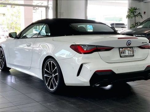 Certified 2023 BMW M440i Convertible w/ Premium Package RWD image 5