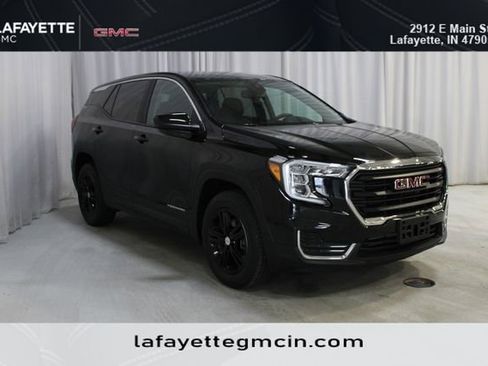 Used 2022 GMC Terrain SLE image 1