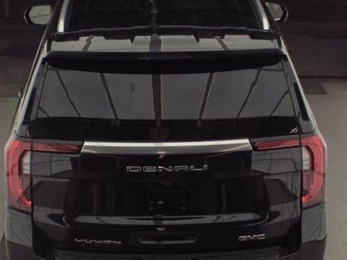 Used 2025 GMC Yukon Denali image 12