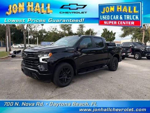 Used 2024 Chevrolet Silverado 1500 RST image 2