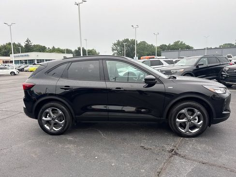 Used 2025 Ford Escape ST-Line Select AWD/4WD image 5