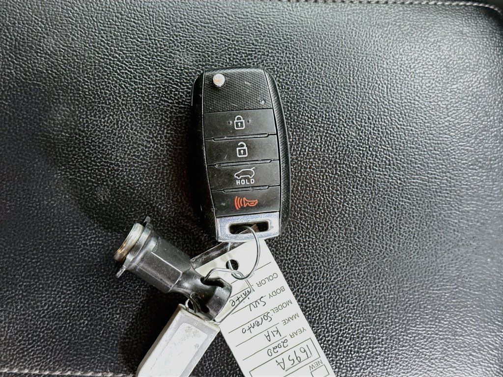 Used 2020 Kia Sorento LX w/ LX I4 Convenience Package AWD/4WD image 35