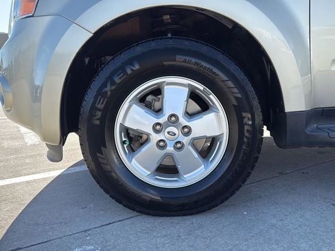 Used 2012 Ford Escape XLT image 3