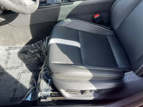 Certified 2025 Toyota Camry SE image 10