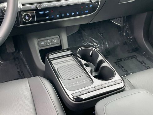 Used 2025 Hyundai Ioniq 5 SEL image 43