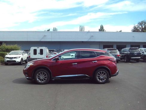 Used 2016 Nissan Murano SL w/ SL Technology Package AWD/4WD image 2