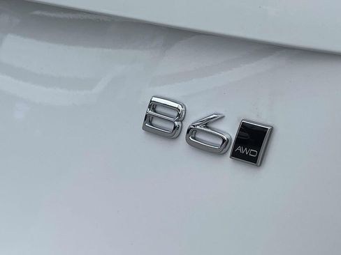 New 2026 Volvo XC90 B6 Ultra w/ Protection Package Premier AWD/4WD image 33