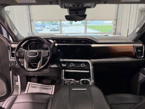 Used 2024 GMC Sierra 2500 Denali w/ Denali Reserve Package AWD/4WD image 14