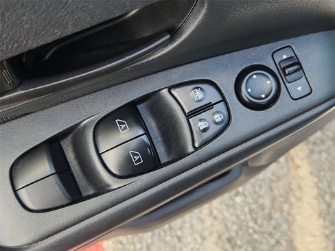 Used 2024 Nissan Kicks S FWD image 21