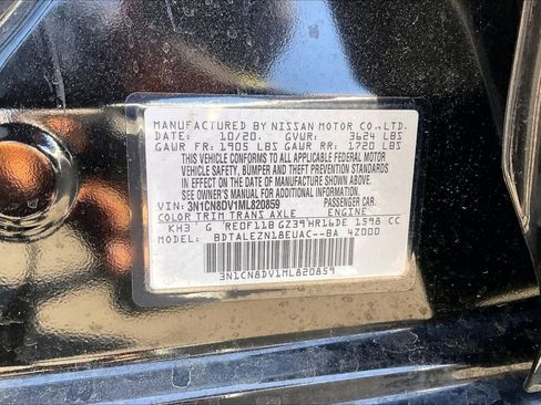 Used 2021 Nissan Versa S FWD image 34