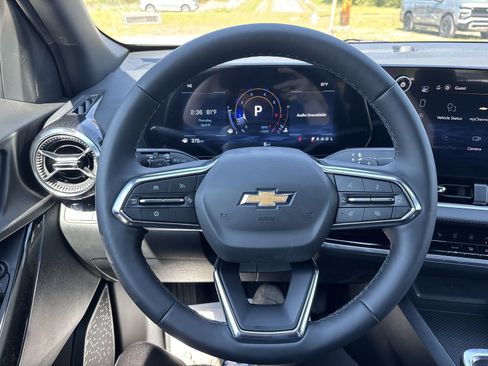 New 2026 Chevrolet Equinox LT FWD image 17