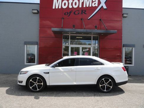 Used 2016 Ford Taurus SHO w/ Equipment Group 401A AWD/4WD image 2