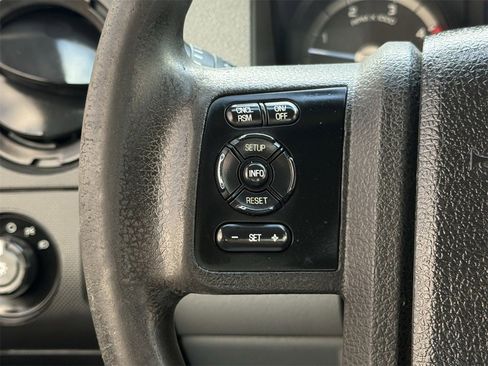 Used 2016 Ford F550 4x4 Crew Cab Super Duty image 12