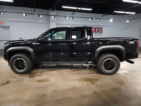 New 2026 Toyota Tacoma TRD Off-Road image 4