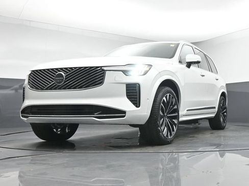 New 2026 Volvo XC90 B6 Plus w/ Protection Package Premier AWD/4WD image 38