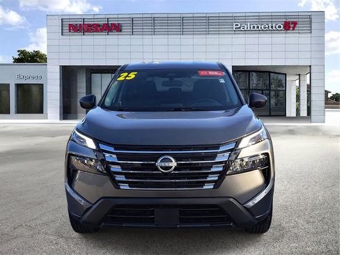 Certified 2025 Nissan Rogue S image 2