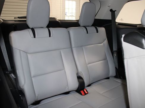 New 2026 Ford Explorer Active RWD image 34