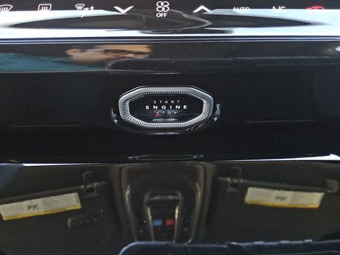 New 2026 Jeep Grand Cherokee L Limited w/ Limited Altitude Package image 23