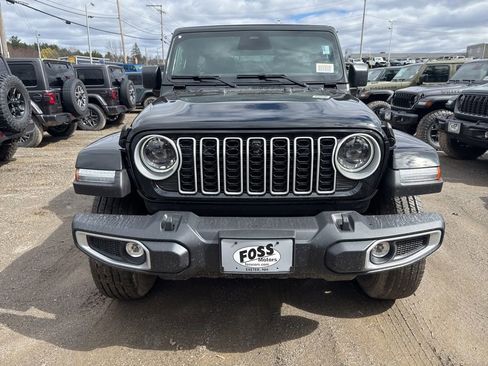 New 2026 Jeep Wrangler Sahara image 8