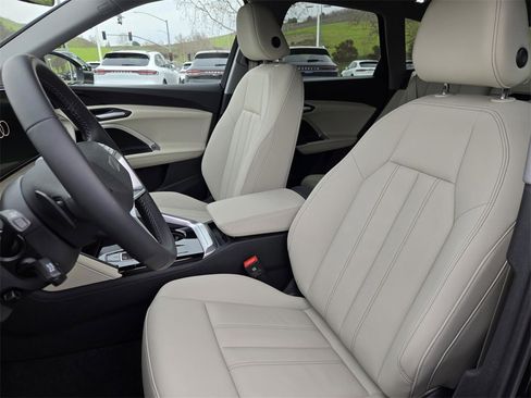 New 2025 Audi Q5 Premium image 19