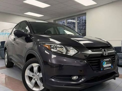 Used 2016 Honda HR-V EX image 1