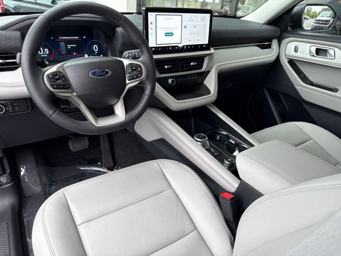New 2026 Ford Explorer Active w/ Active Comfort Package AWD/4WD image 19