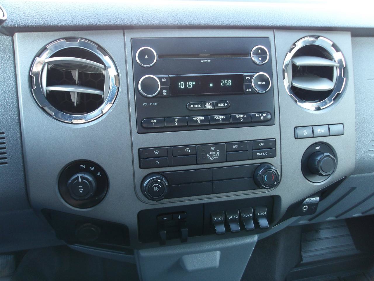 Used 2012 Ford F250 XLT w/ FX4 4X4 Off-Road Pkg image 18