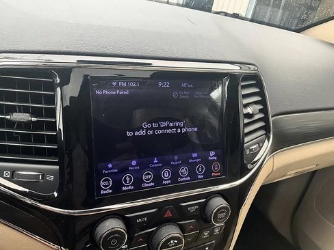 Used 2019 Jeep Grand Cherokee Limited AWD/4WD image 19