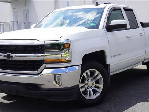 Used 2017 Chevrolet Silverado 1500 LT w/ All Star Edition AWD/4WD image 35
