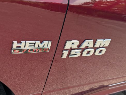 Used 2018 RAM 1500 Express AWD/4WD image 6