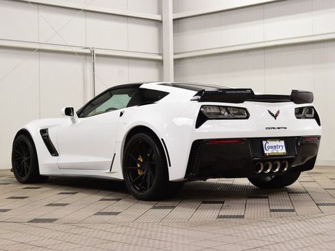 Used 2016 Chevrolet Corvette Z06 w/ 2LZ Preferred Equipment Group image 6