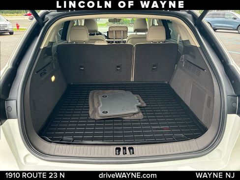 Used 2023 Lincoln Nautilus Reserve w/ Equipment Group 201A AWD/4WD image 7