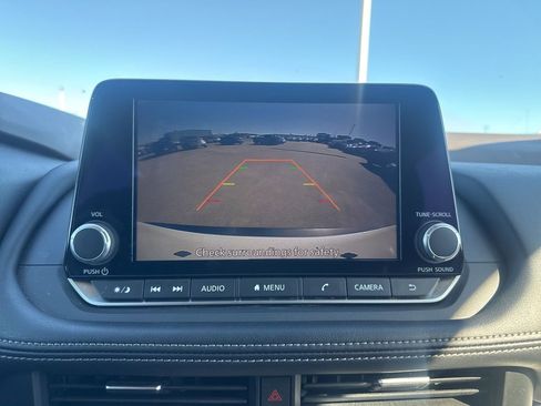 Certified 2023 Nissan Rogue SV image 43