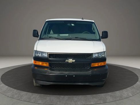 Used 2021 Chevrolet Express 2500 image 9