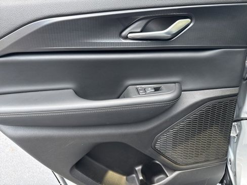 Used 2024 Jeep Grand Cherokee Altitude image 22