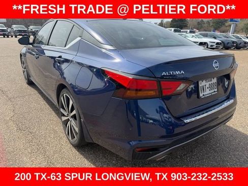 Used 2021 Nissan Altima 2.5 SR w/ SR Premium Package image 16