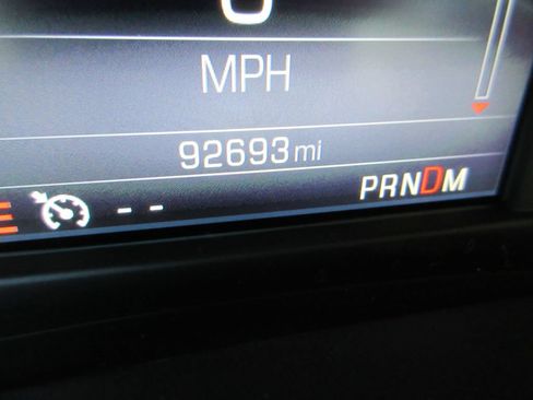Used 2015 GMC Sierra 1500 SLT w/ Driver Alert Package AWD/4WD image 34