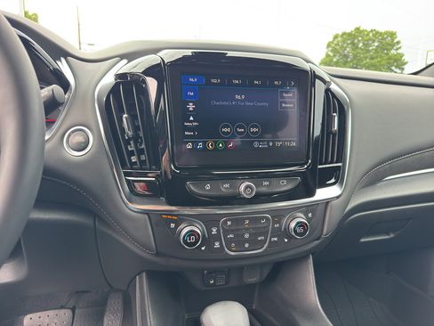 Used 2023 Chevrolet Traverse High Country w/ LPO, 'HIT The Road' Package AWD/4WD image 13