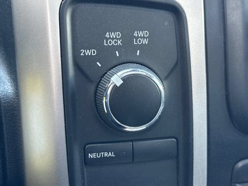 Used 2017 RAM 3500 Big Horn w/ Sport Appearance Group AWD/4WD image 29