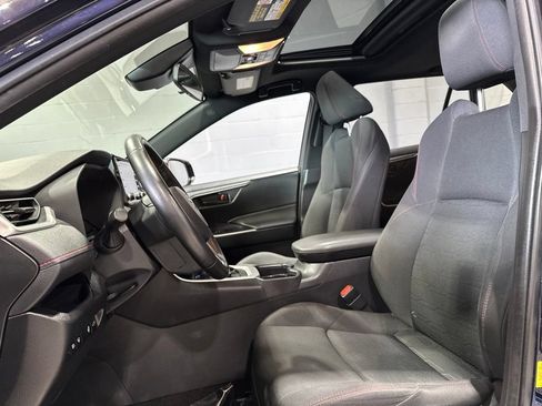 Used 2021 Toyota RAV4 SE w/ Weather & Moonroof Package AWD/4WD image 13