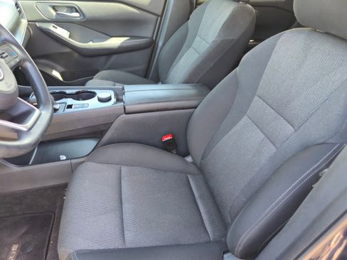 Used 2024 Nissan Rogue SV AWD/4WD image 15
