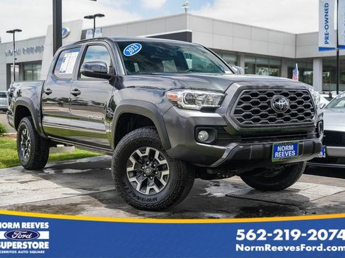 Used 2023 Toyota Tacoma TRD Off-Road w/ Technology Package AWD/4WD image 1