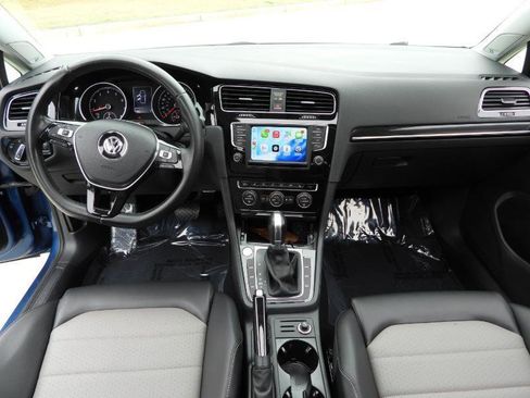 Used 2017 Volkswagen Golf SEL FWD image 43