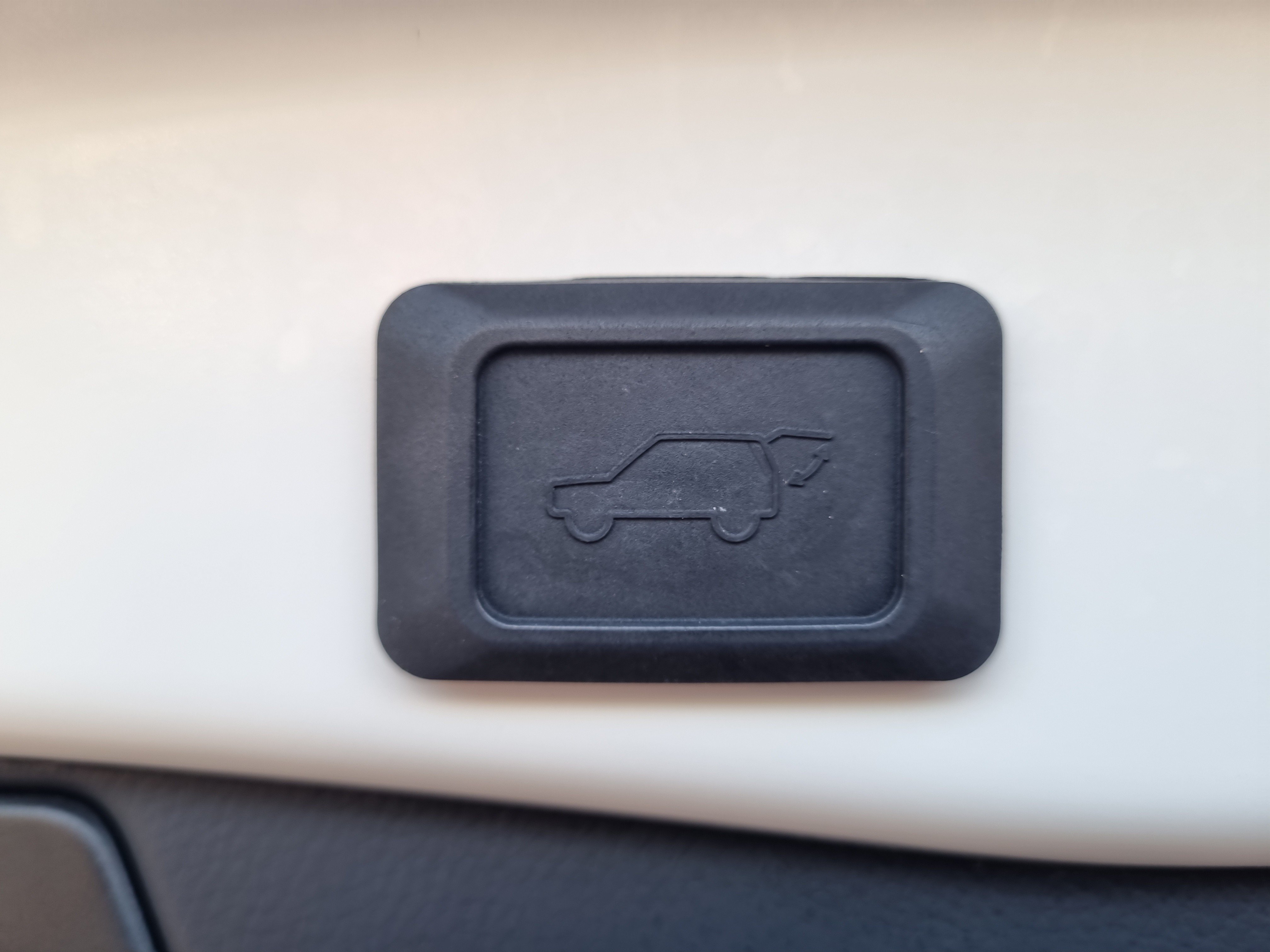 Used 2022 Toyota RAV4 Limited AWD/4WD image 13