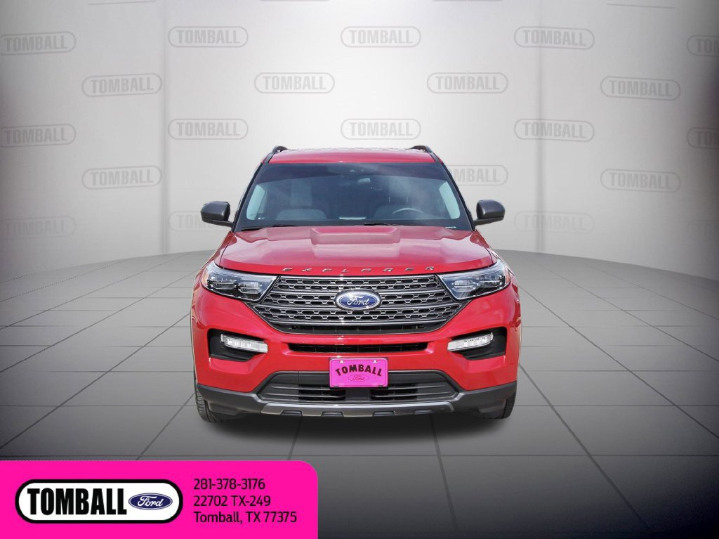 Used 2021 Ford Explorer XLT w/ Equipment Group 202A RWD image 2