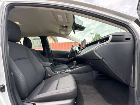 Used 2024 Toyota Corolla LE FWD image 17