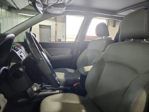 Used 2015 Subaru Forester 2.5i Touring w/ Eyesight & Navigation System AWD/4WD image 8