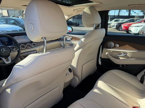 Used 2020 Mercedes-Benz E 350 Sedan image 19